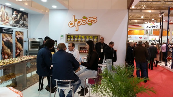 Dipães amplia portfolio e inaugura novo CD em Itajaí