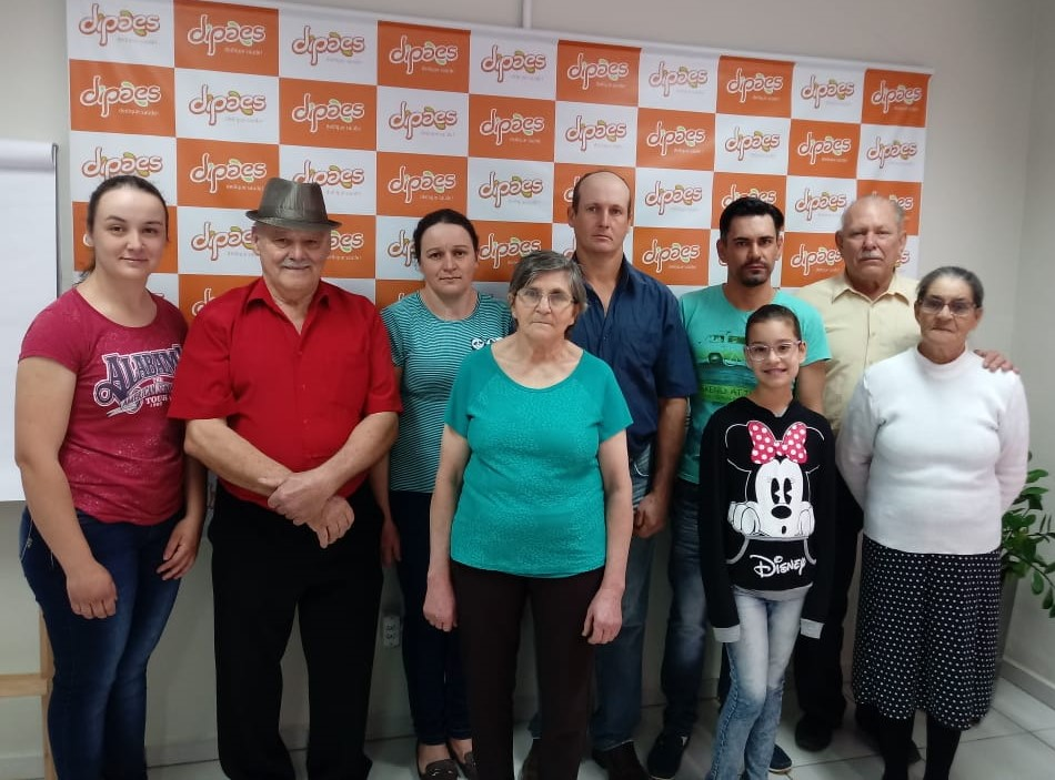 1ª turma de familiares de colaboradores realizam visita técnica à Dipães
